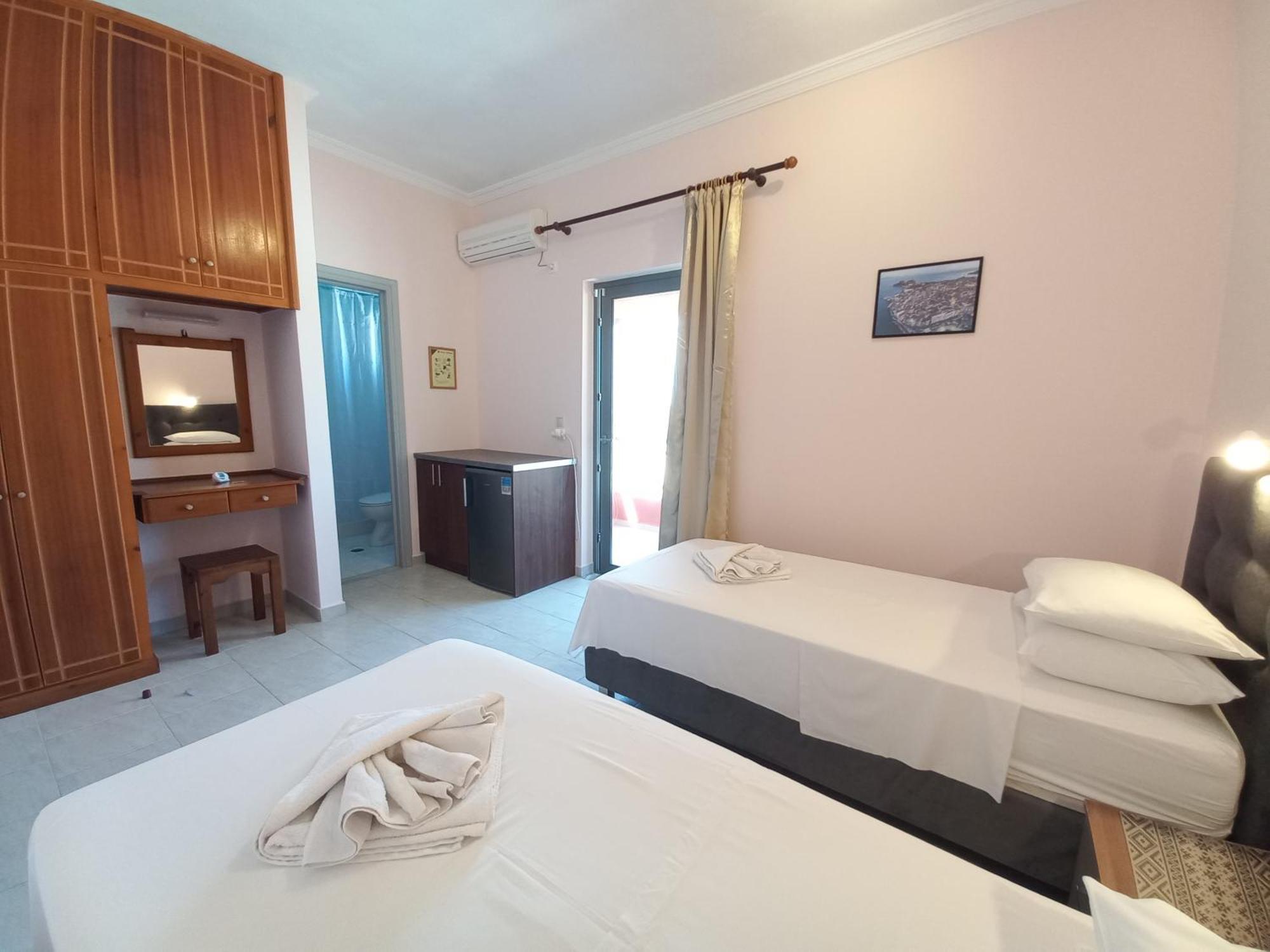 Porto-Fino Hotel Arillas  Buitenkant foto